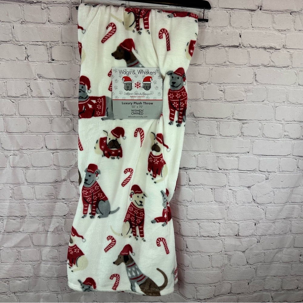 NWT wags & Whiskers deborah connolly plush throw blanket dogs christmas holiday